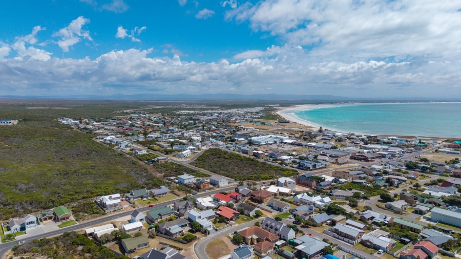 5 Bedroom Property for Sale in Struisbaai Western Cape